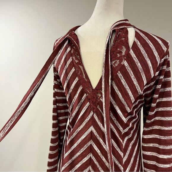 Entro Striped Burgundy and White Long Sleeve mini Dress size small - Picture 7 of 13